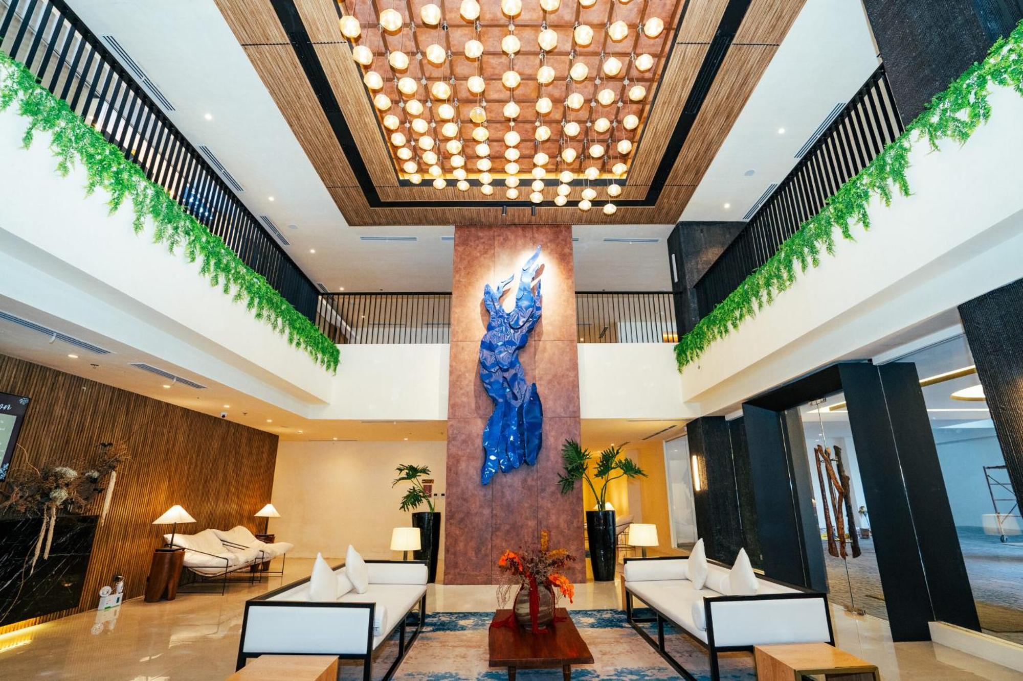 Elijah Hotel Dasmarinas Exterior foto