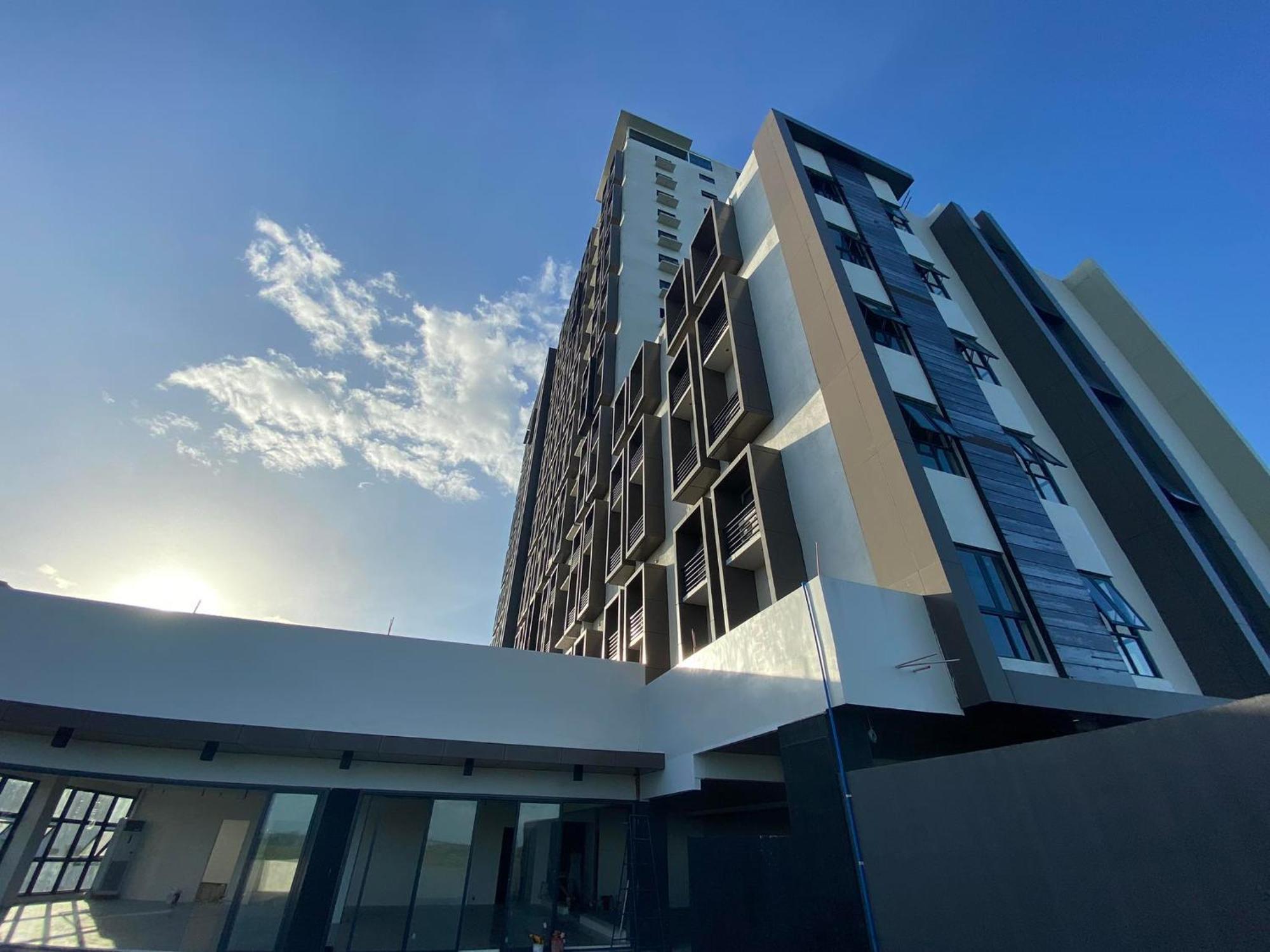 Elijah Hotel Dasmarinas Exterior foto